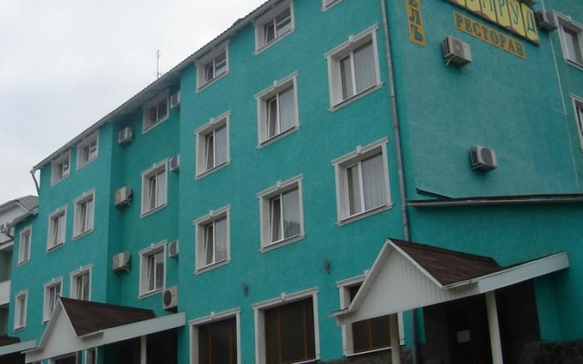 Отель "Изумруд"